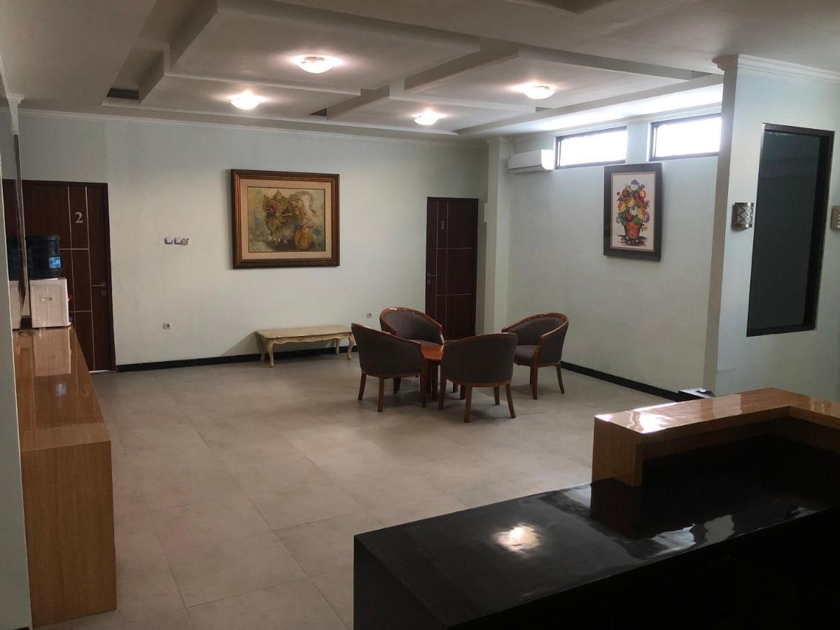 Bening Asri Guesthouse Tangerang Extérieur photo