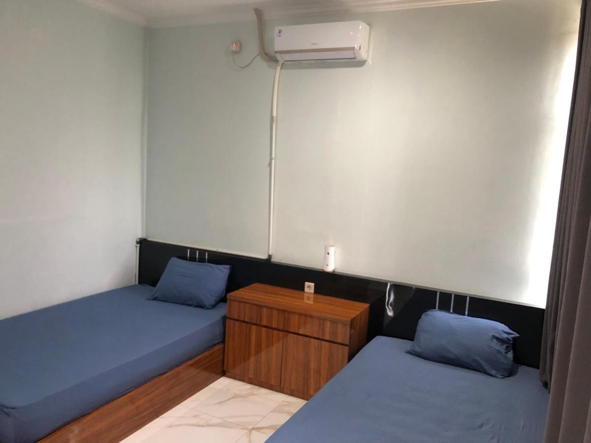 Bening Asri Guesthouse Tangerang Extérieur photo